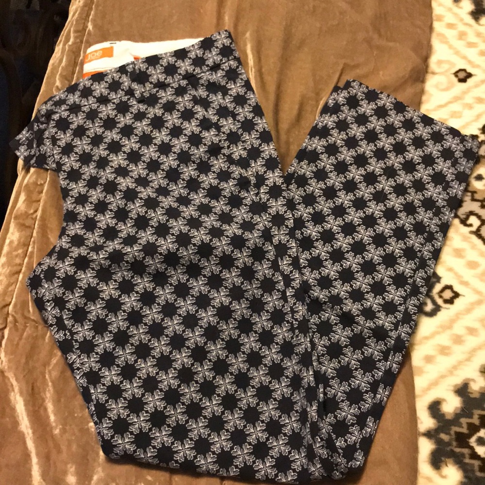 Navy patterned ankle pants